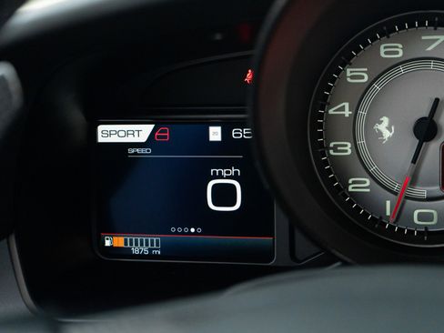 Used 2022 Ferrari F8 Tributo image 12