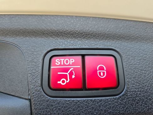 Certified 2021 Mercedes-Benz GLE 53 AMG 4MATIC image 15