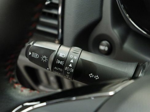 Used 2025 Mitsubishi Outlander Sport AWD image 13