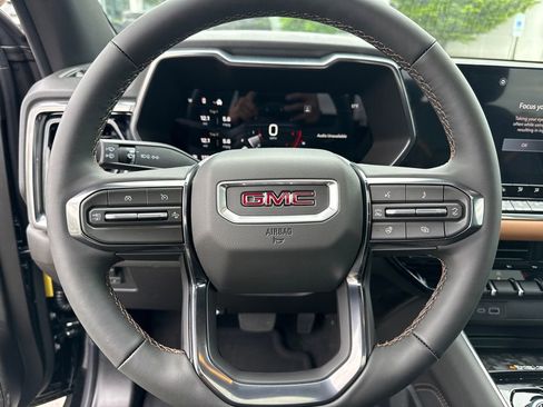 New 2026 GMC Canyon AT4 w/ Technology Plus Package AWD/4WD image 21