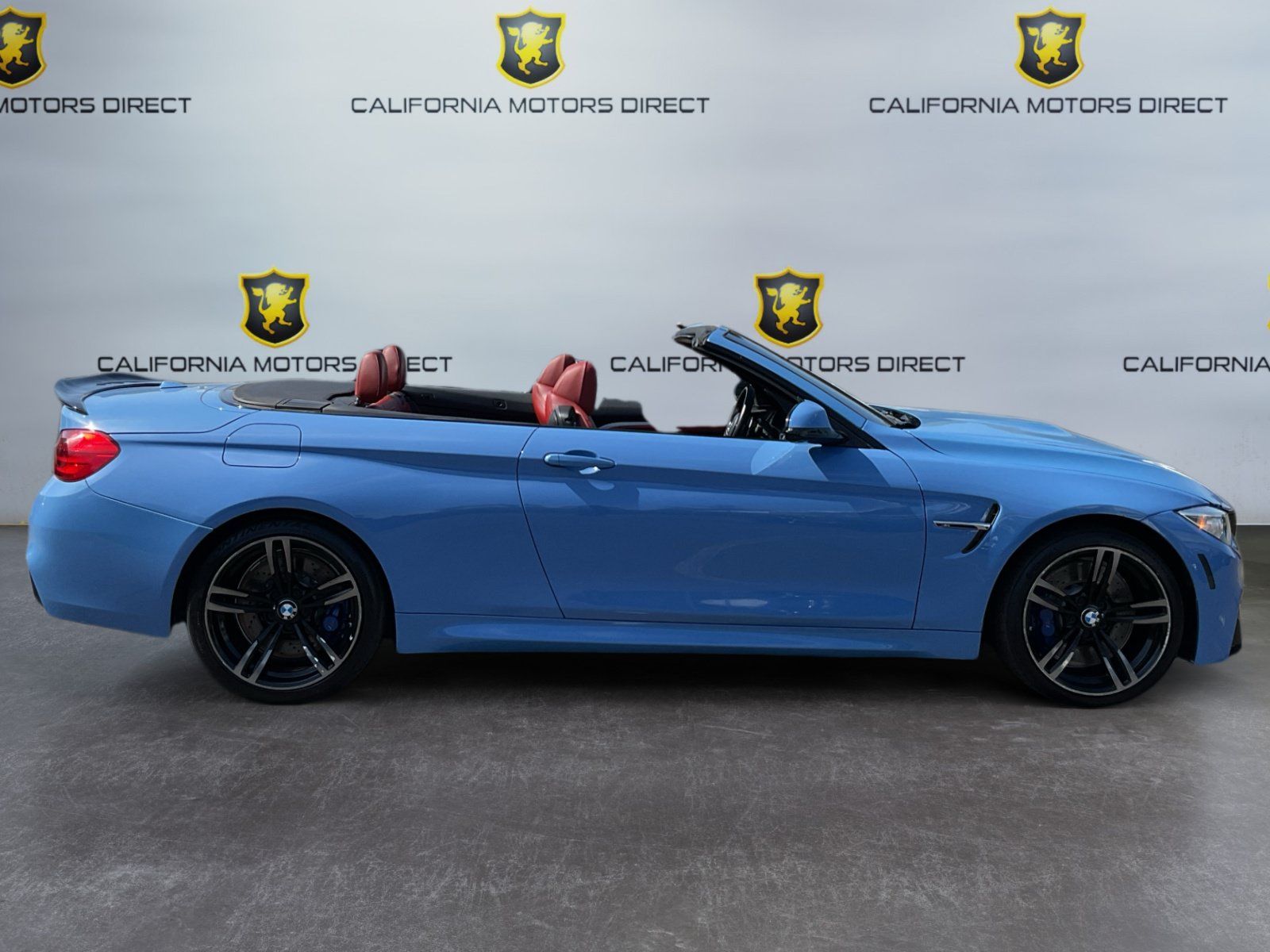 Used 2016 BMW M4 Convertible RWD image 4