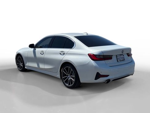 Used 2019 BMW 330i Sedan w/ Convenience Package image 3