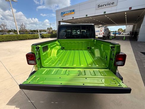 New 2026 Jeep Gladiator Sport AWD/4WD image 35