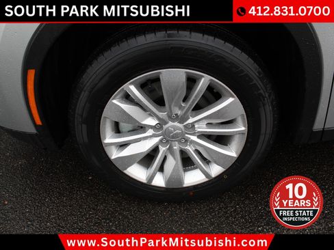 New 2026 Mitsubishi Outlander ES image 28