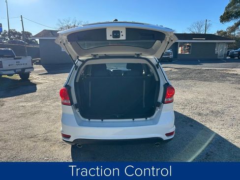 Used 2013 Dodge Journey SXT w/ Flexible Seating Group image 7