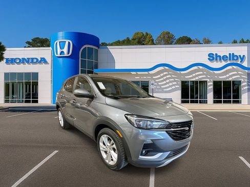 Used 2022 Buick Encore GX Preferred w/ Cold Weather Comfort Package image 2