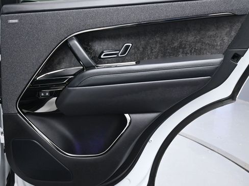 Used 2024 Land Rover Range Rover Sport Dynamic SE image 24