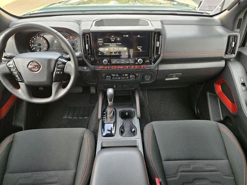 Certified 2025 Nissan Frontier Pro-X w/ Tow Package RWD image 17