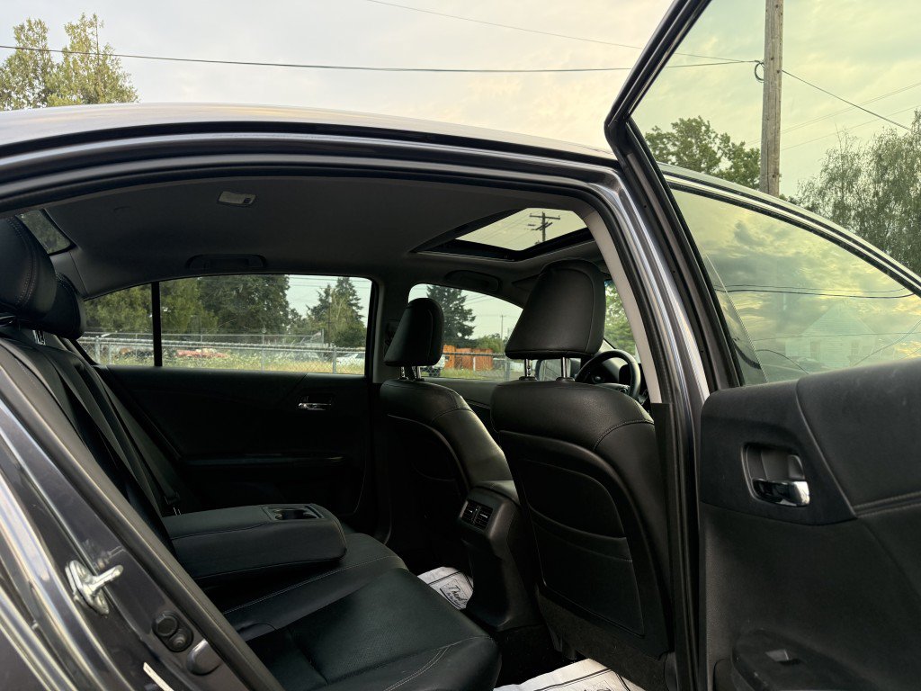 Used 2013 Honda Accord EX-L image 17