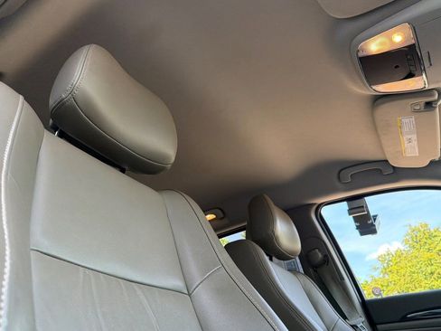 Used 2011 Jeep Grand Cherokee Laredo AWD/4WD image 17