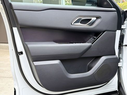 Used 2026 Land Rover Range Rover Velar Dynamic SE image 13