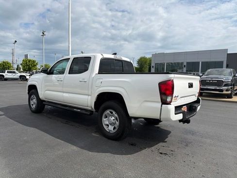 Used 2023 Toyota Tacoma SR AWD/4WD image 5