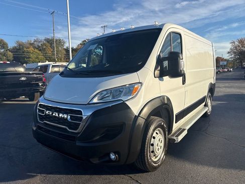 Used 2023 RAM ProMaster 2500 image 2