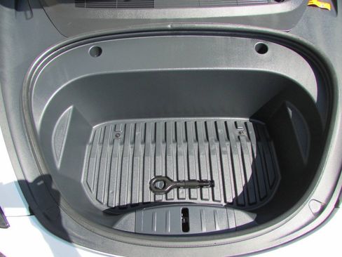 Used 2023 Tesla Model 3 Standard Range RWD image 34