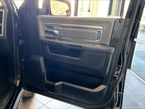 Used 2021 RAM 1500 Classic SLT RWD image 26