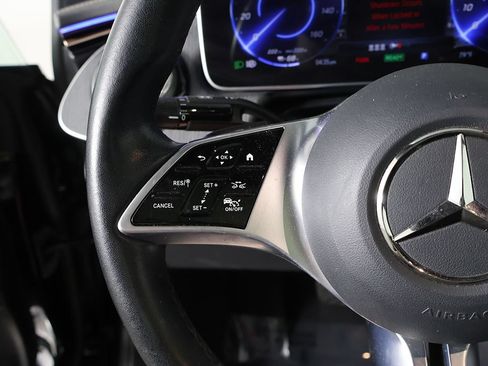 Used 2023 Mercedes-Benz EQE 500 4MATIC Sedan w/ Exclusive Trim Package image 40