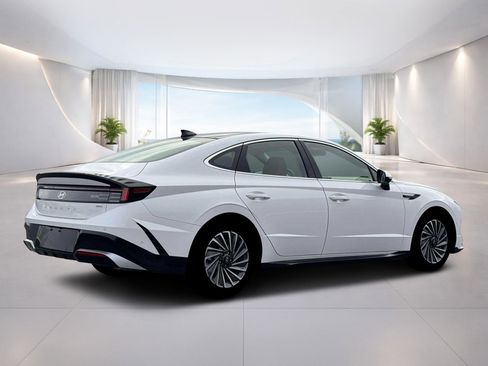 New 2026 Hyundai Sonata Limited FWD image 8