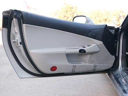 Used 2008 Chevrolet Corvette Convertible w/ Preferred Equipment Group image 13