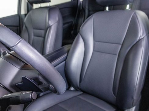 Used 2024 Nissan Rogue SV w/ SV Premium Package image 20