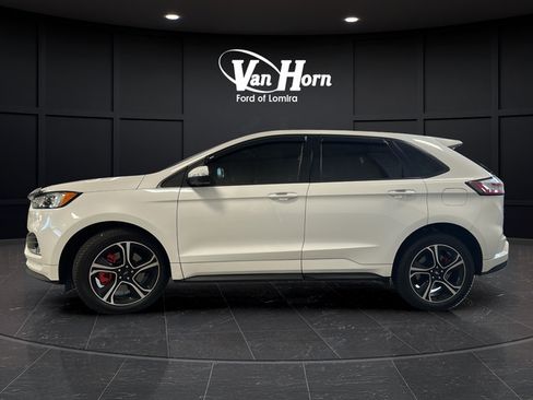 Used 2022 Ford Edge ST w/ Cargo Accessory Package AWD/4WD image 4