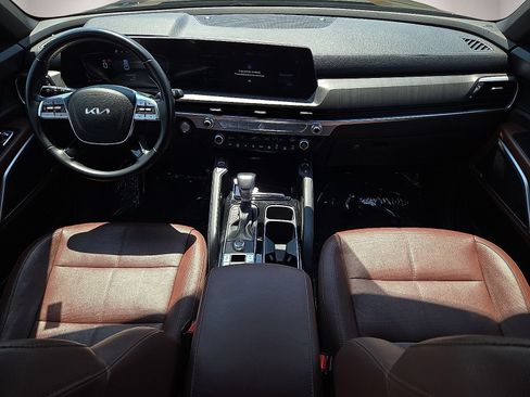 Used 2023 Kia Telluride EX w/ EX Captain's Chair Package FWD image 16