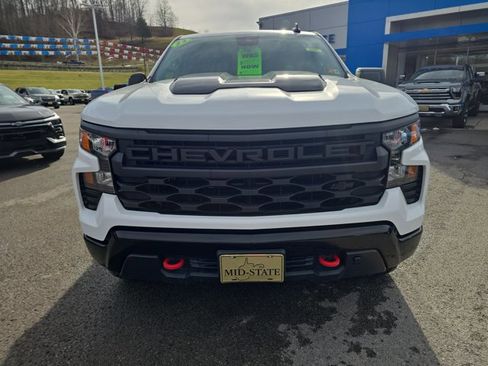 Used 2023 Chevrolet Silverado 1500 Custom Trail Boss w/ LPO, Dark Essentials Package image 11