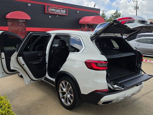 Used 2019 BMW X5 xDrive40i w/ Premium Package 2 AWD/4WD image 18
