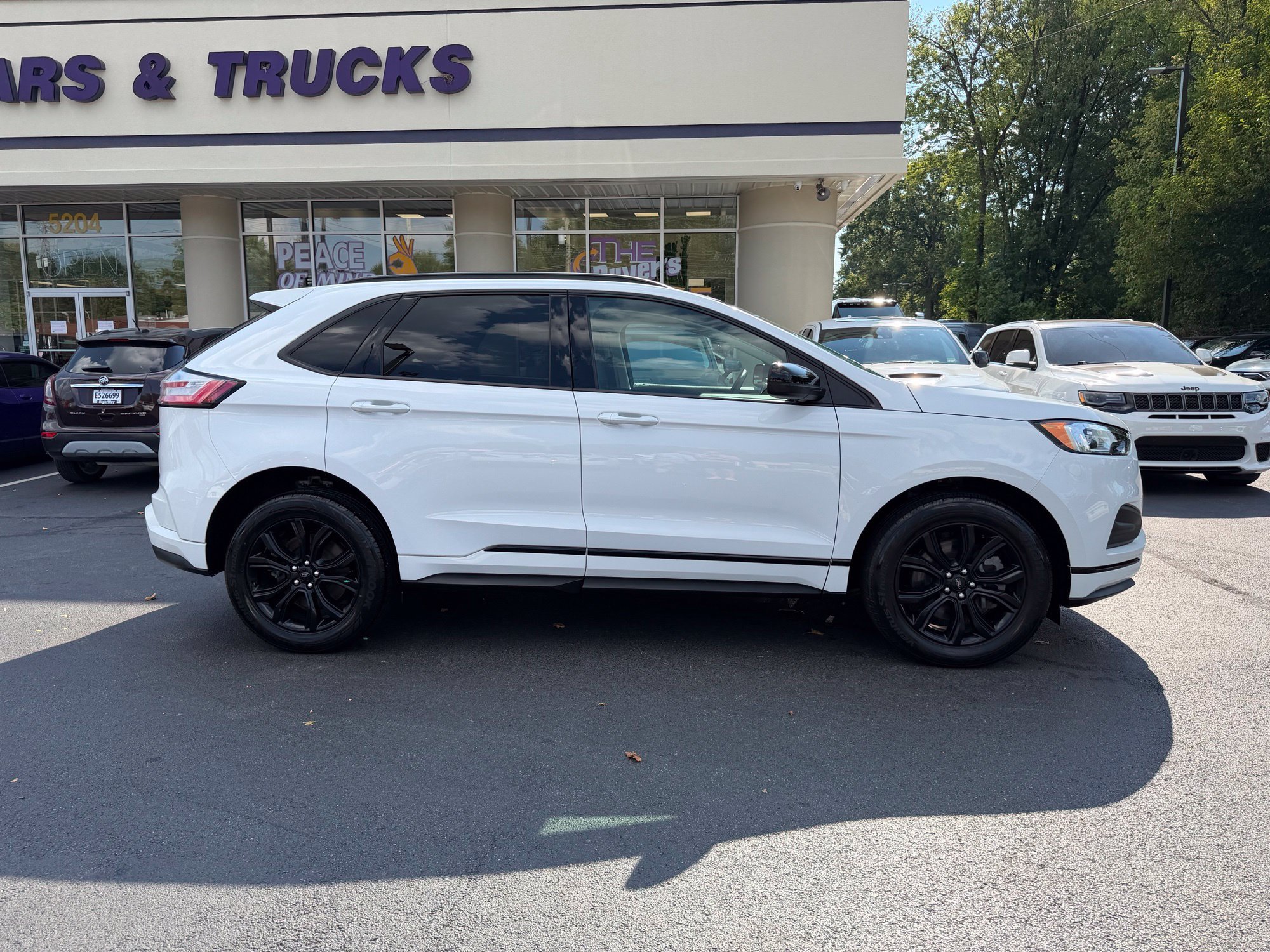 Used 2024 Ford Edge SE w/ Black Appearance Package AWD/4WD image 7