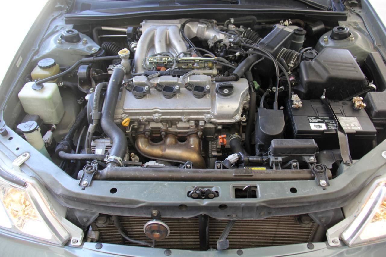 Used 2000 Toyota Avalon XL FWD image 25