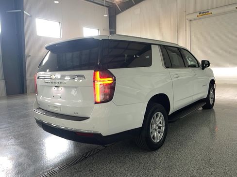 Used 2024 Chevrolet Suburban LT AWD/4WD image 12