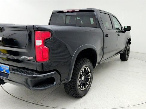 Used 2023 Chevrolet Silverado 1500 ZR2 w/ Technology Package image 6