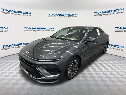 Used 2024 Hyundai Sonata Limited FWD image 1