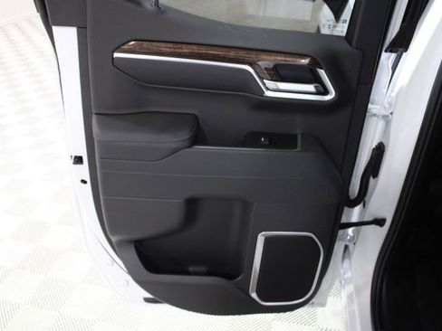 New 2026 GMC Sierra 1500 SLE w/ X31 Off-Road Package AWD/4WD image 20