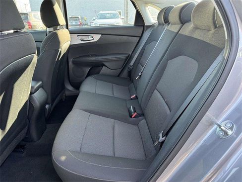 Used 2023 Kia Forte LXS w/ LXS Technology Package image 12