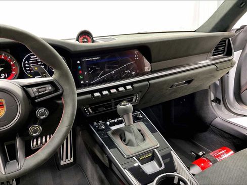 Used 2025 Porsche 911 GT3 RS image 17