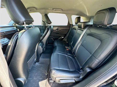 Used 2021 Lincoln Corsair AWD image 24