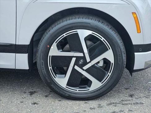 New 2026 Hyundai Ioniq 9 Calligraphy AWD/4WD image 9