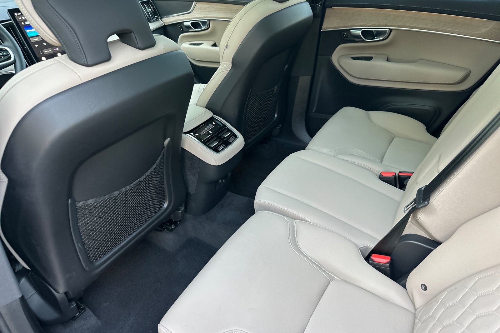 Certified 2026 Volvo XC90 B5 Core AWD/4WD image 14