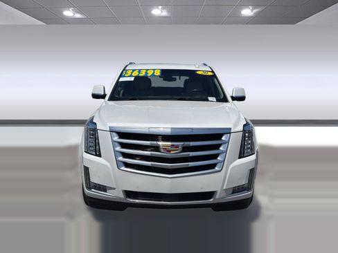 Used 2020 Cadillac Escalade Premium Luxury AWD/4WD image 5