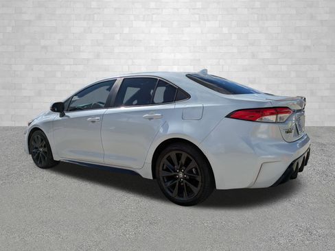 Used 2023 Toyota Corolla SE image 4