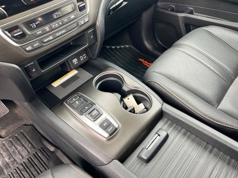 Used 2022 Honda Passport TrailSport image 28