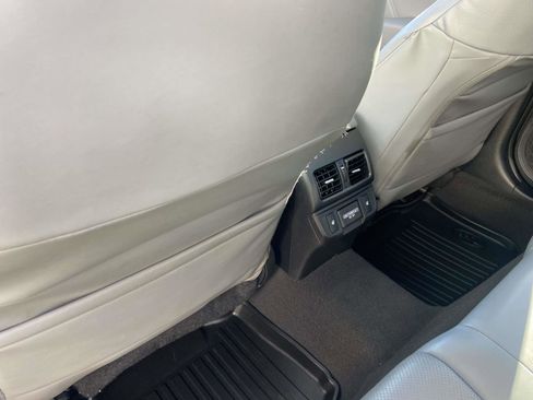 Used 2018 Subaru Outback 2.5i Limited image 4