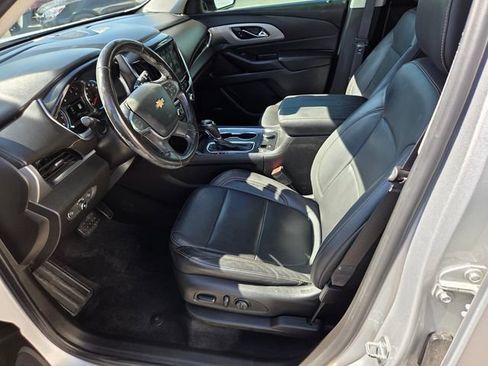 Certified 2019 Chevrolet Traverse RS w/ LPO, Floor Liner Package FWD image 10