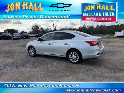 Used 2017 Nissan Sentra SV w/ Style Package image 6