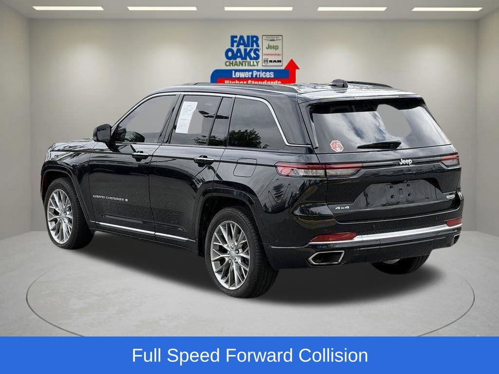 Used 2025 Jeep Grand Cherokee Summit AWD/4WD image 10