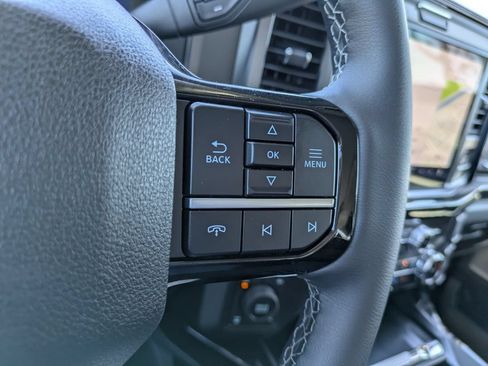 New 2026 Ford F250 Lariat w/ Black Appearance Package AWD/4WD image 35