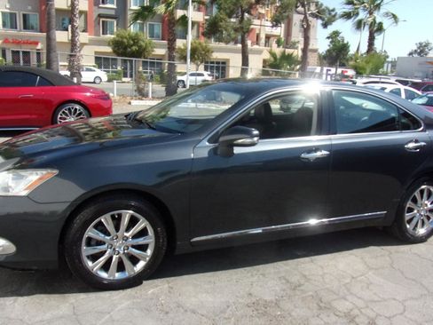 Used 2010 Lexus ES 350 FWD image 3