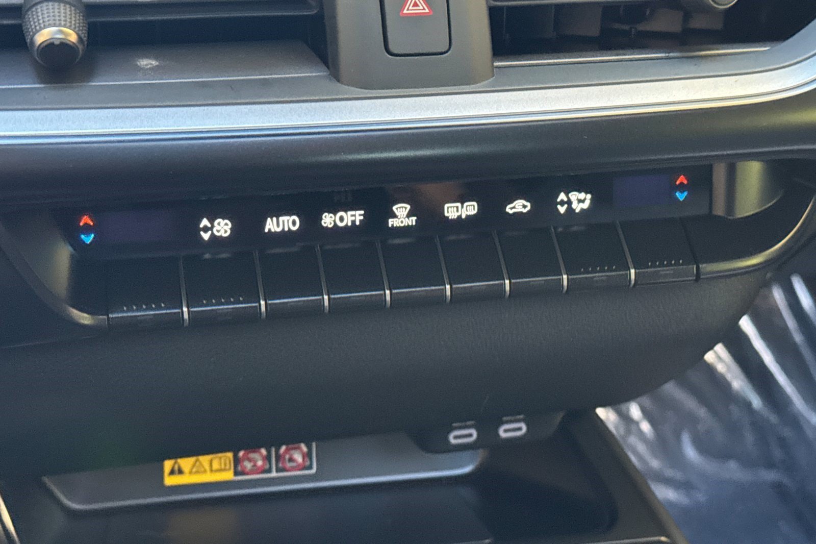 Certified 2025 Lexus UX 300h FWD w/ Accessory Package (Z2) image 19