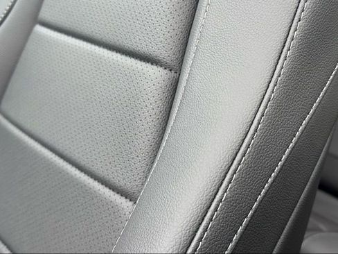 New 2026 Mercedes-Benz GLE 450 4MATIC image 23