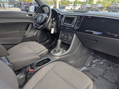 Used 2017 Volkswagen Beetle 1.8T S image 9